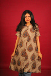 Beige Textured Kalamkari Buta Kurti